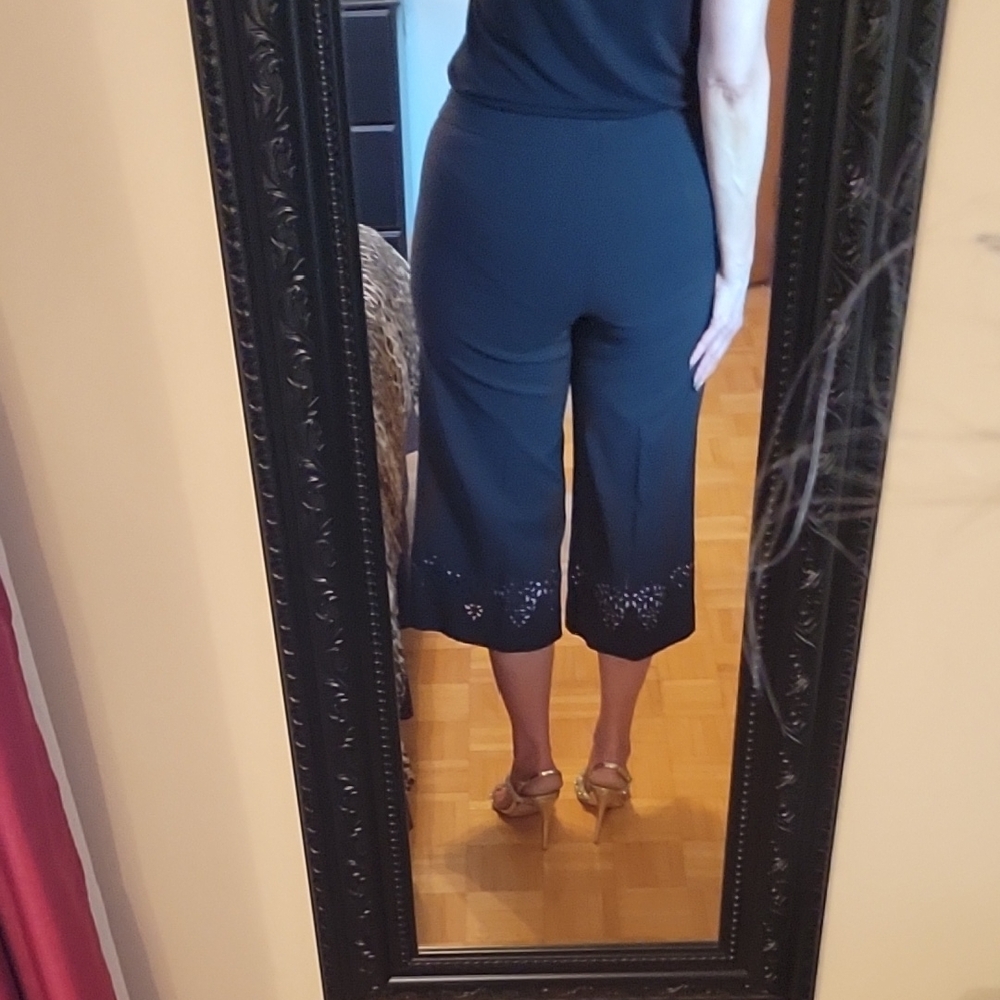 NEW Cleo Black Cropped Culotte Pants for Office or Casual, Intricate Cutwork, 6P - Picture 8 of 13